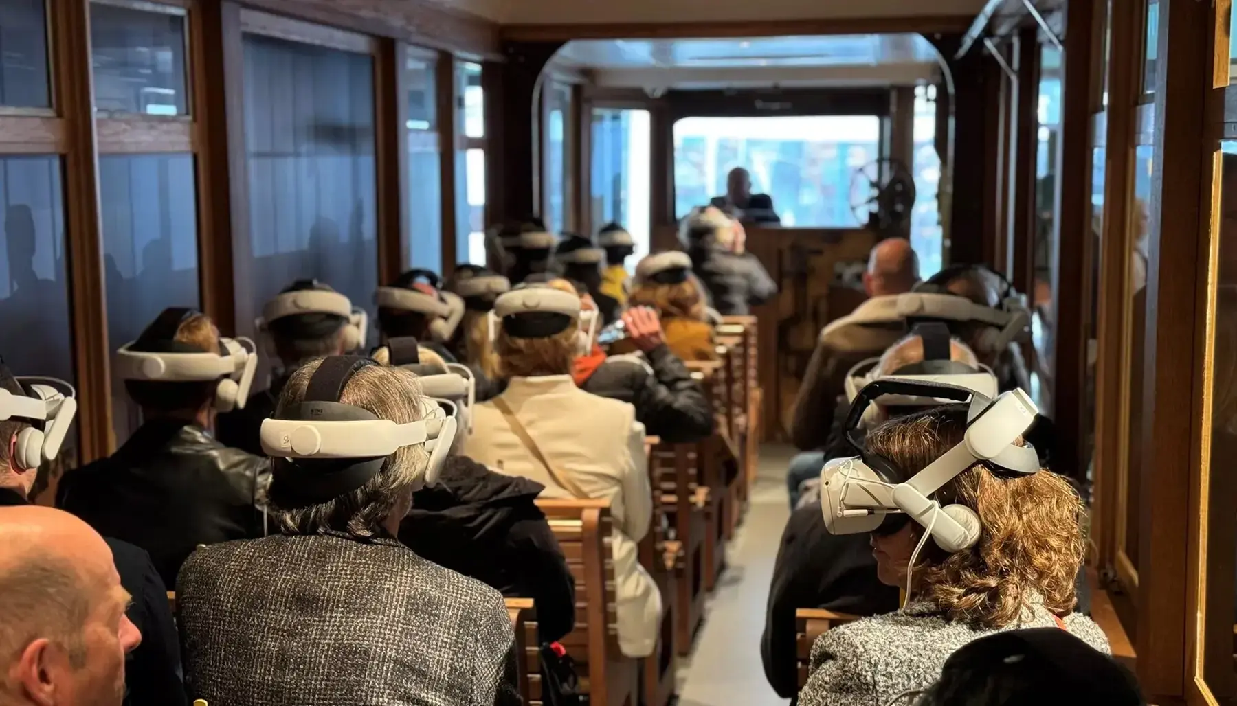 Ein Bild innerhalb des Kaiserwagens während der VR-Experience im Schwebodrom