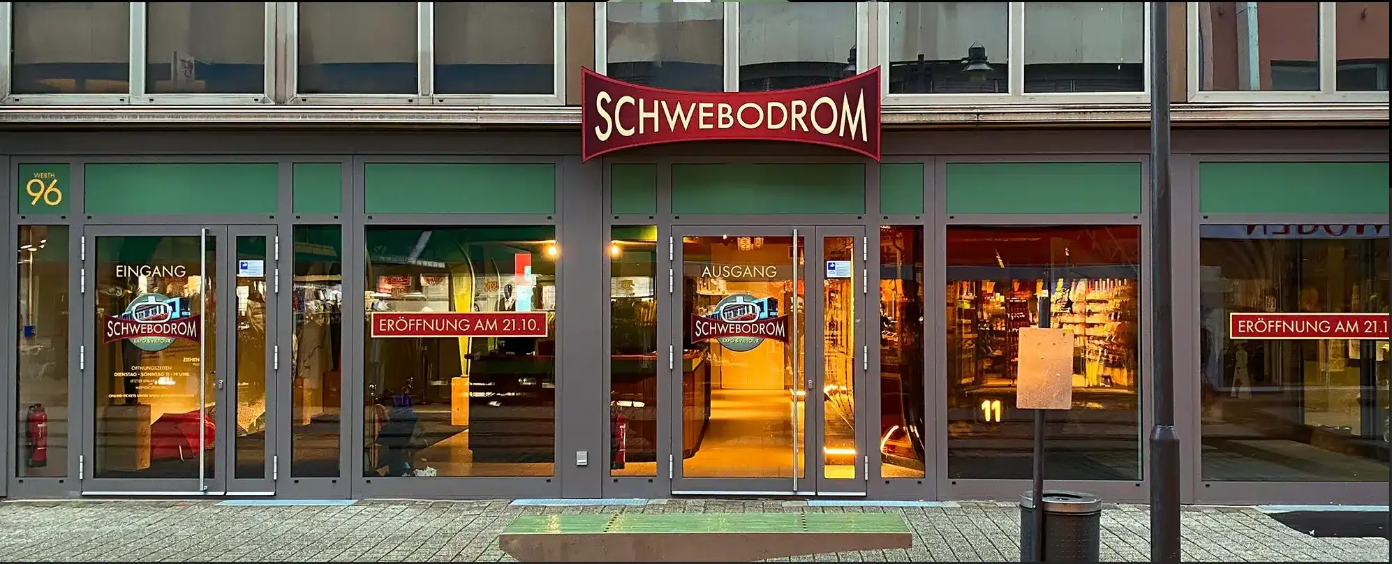 Der Eingang des Schwebodroms. 