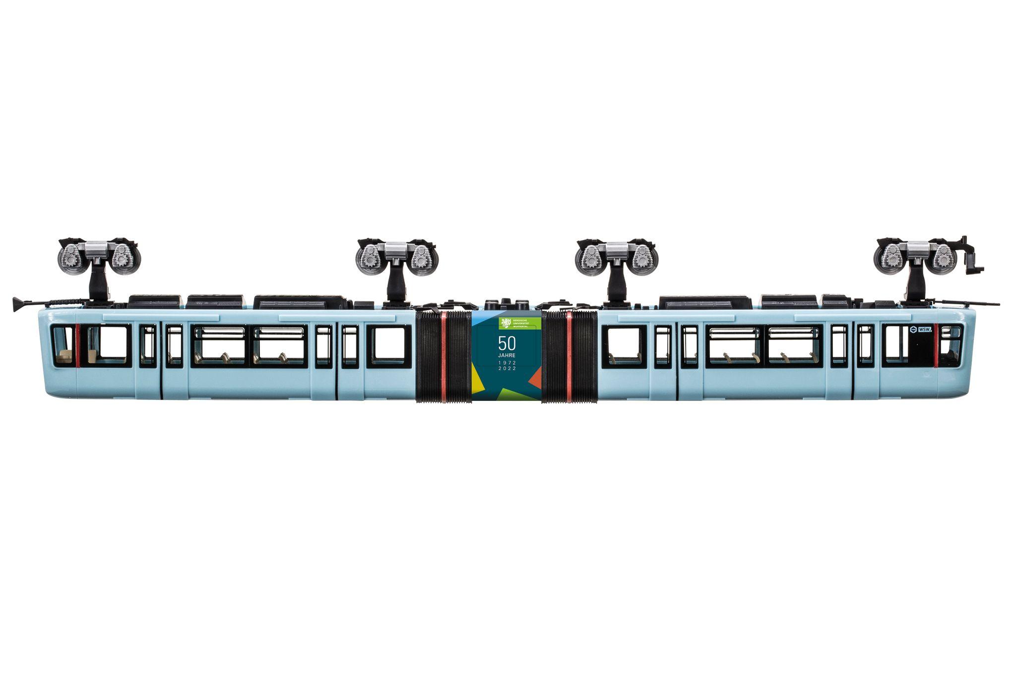 Seitenansicht des Schwebebahnmodells "50 Jahre Bergische Universität Wuppertal"