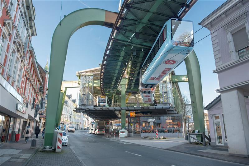 Foto der Schwebebahnstation Vohwinkel